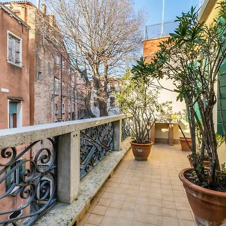 Del Remer Apartment - 5Mins From San Marco Sq Venedig Exterior foto