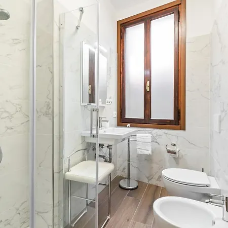 Del Remer Apartment - 5Mins From San Marco Sq Venedig Exterior foto